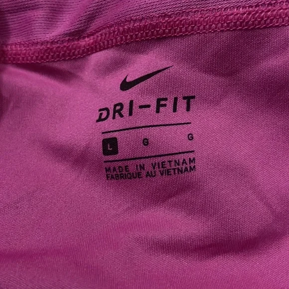 Nike athletic shorts - Picture 3 of 4